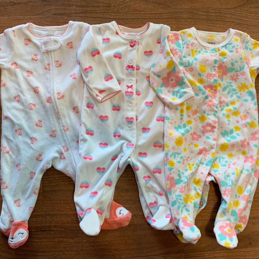 💐🌷Carter's 3month jammie lot